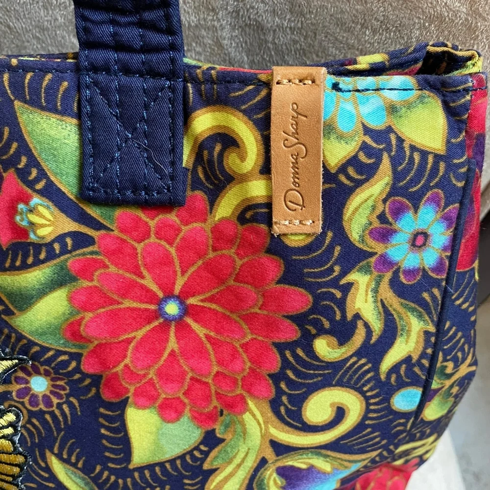 Donna Sharp Quilted Floral Bag Set - Picture 6 of 16